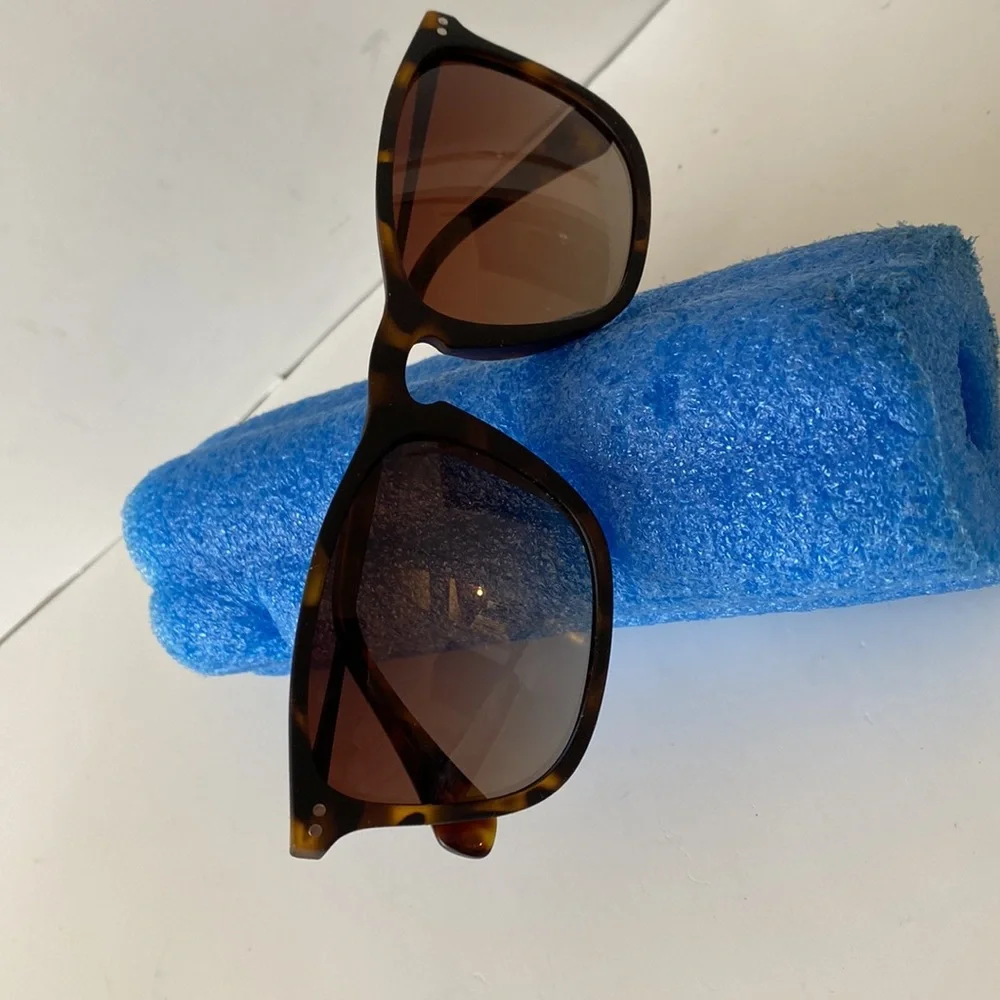 Carfia Vintage Polarized Sunglasses Matte Tortoise Frame Brown Gradient Lenses